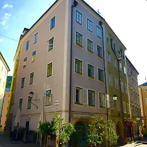  Homestay Mozart - House